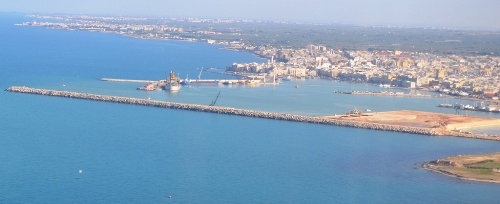 Quindici Molfetta - Porto, completato il dragaggio. Ora tocca alle banchine